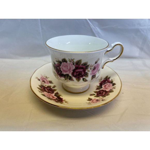Queen Anne Teacup Saucer Set Fine Bone China England Rose Floral - Picture 1 of 5
